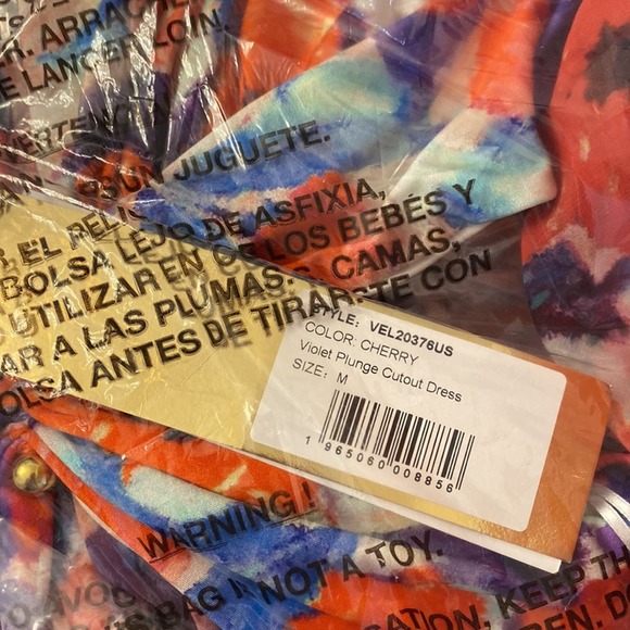 SOLD NWT PatBo violet plunge cut out dress in Cherry Sz Medium - Picture 5 of 7